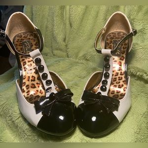 Brand Name: Pin Up Couture. Mary Jane Style,Black and White Patent Shoes.